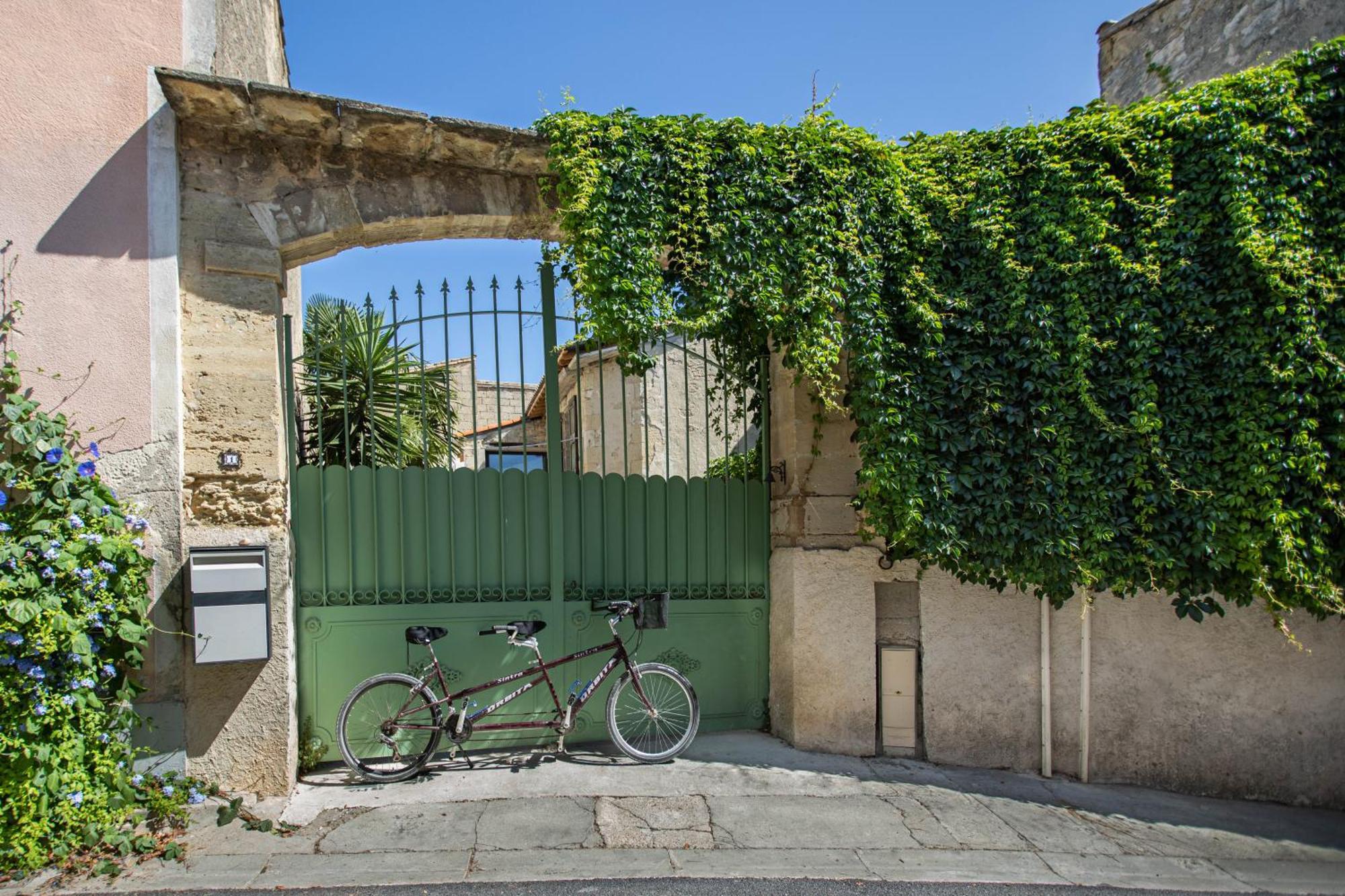 Le CailarOustaou De Betty Et Bob住宿加早餐旅馆 外观 照片